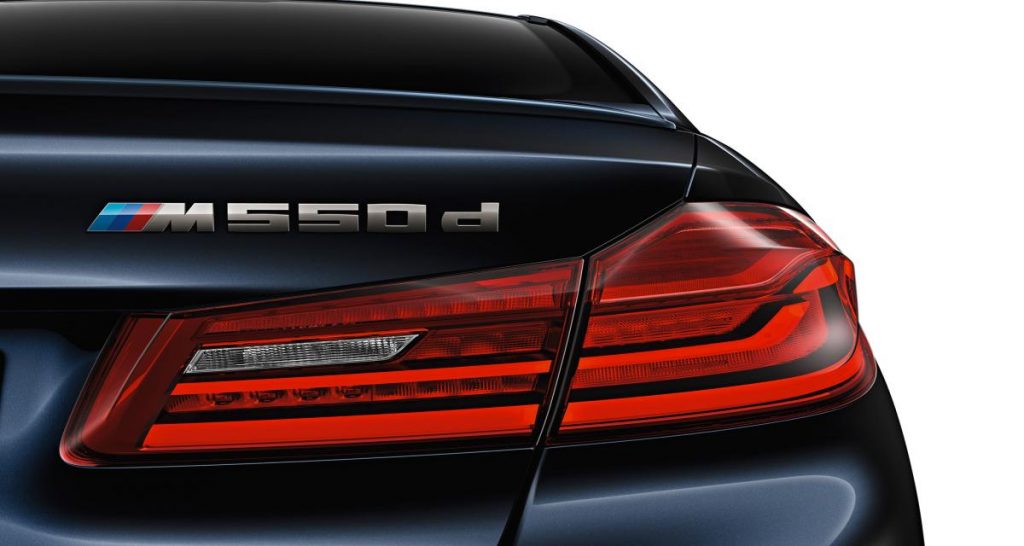 BMW M550d xDrive, 6 cylindres, 4 turbos, 400 ch