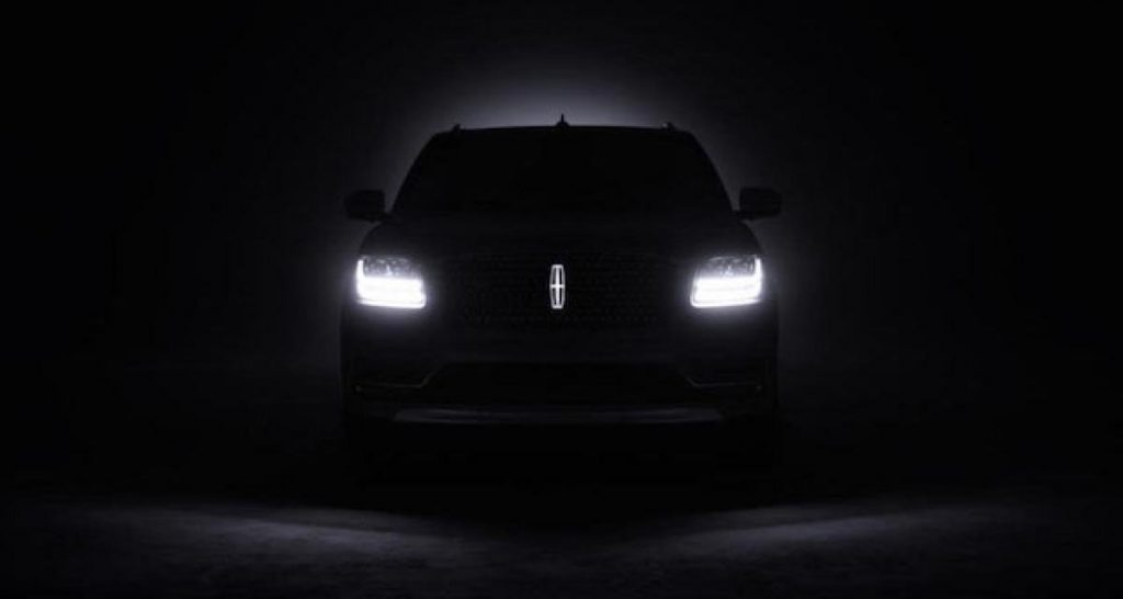 New York 2017 : Teaser Lincoln Navigator