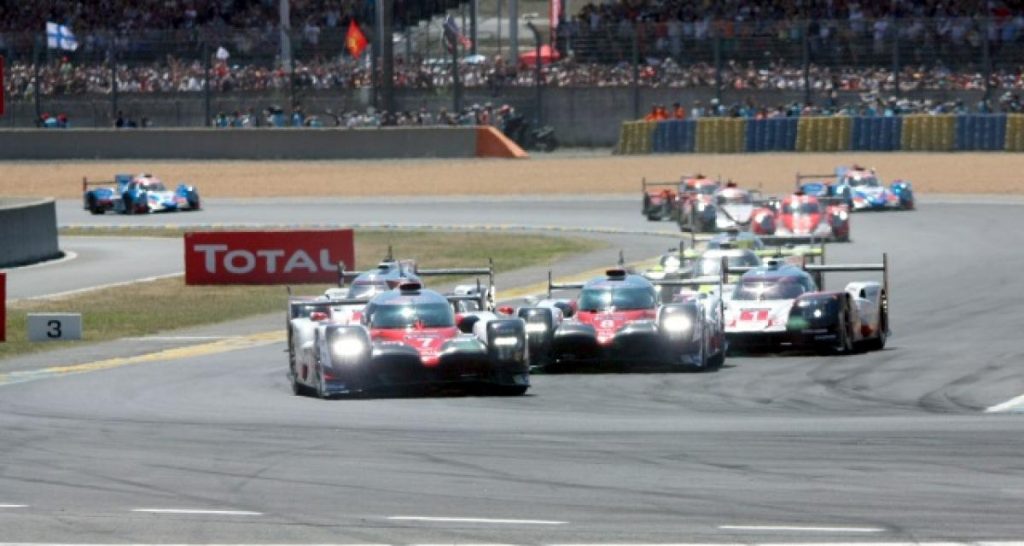 24 Heures du Mans 2017 : les 24 heures démarrent en trombe