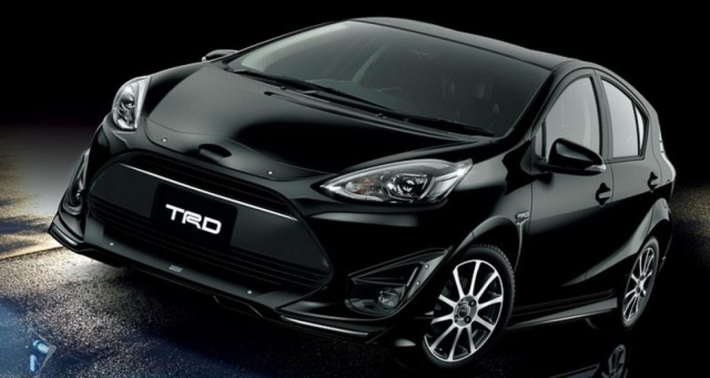 Toyota Aqua TRD et Modellista