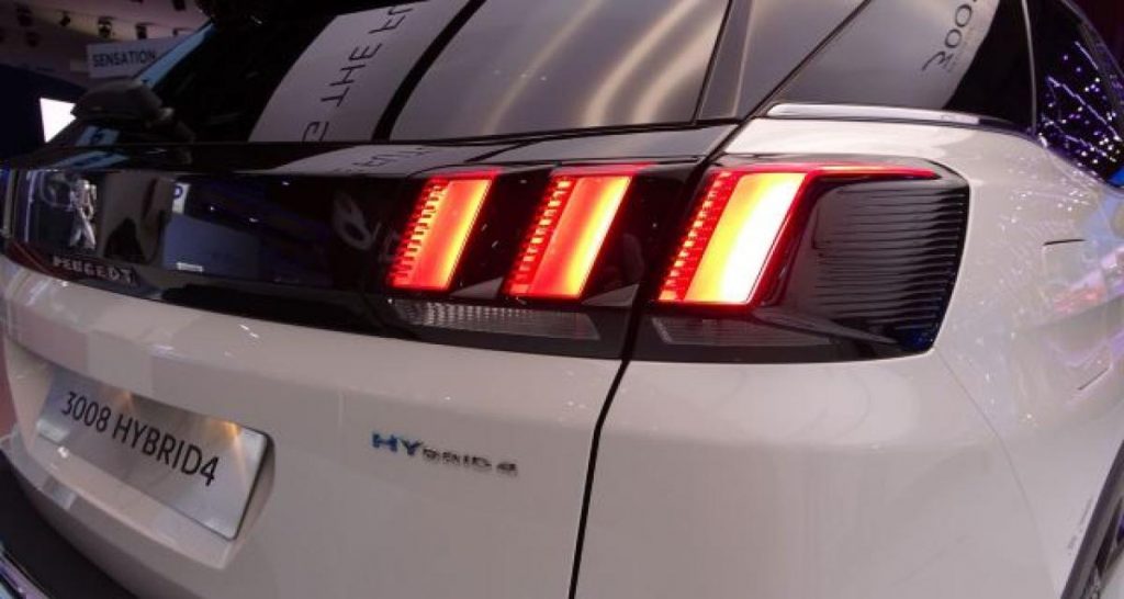 Mondial Paris 2018 Live : Peugeot 3008 GT HYbrid4