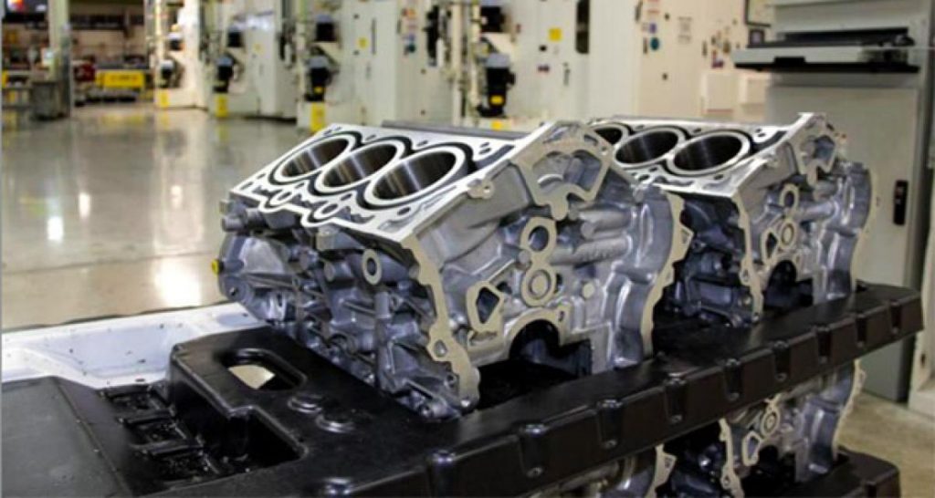 FCA préparerait un 6-cylindre en ligne