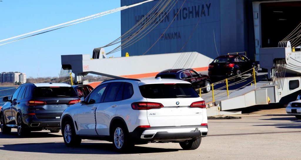 Taxes douanières sur l’automobile: Trump accorde jusqu’à six mois de répit