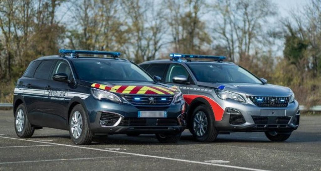 La Police et la Gendarmerie françaises en Peugeot 5008