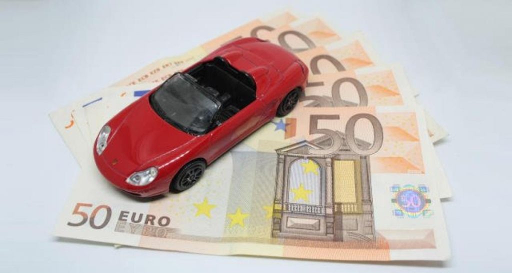 Comment faire baisser son budget auto mensuel total ?