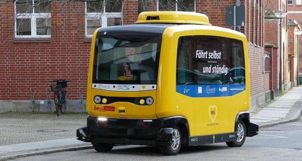 Ne dites pas véhicule « autonome » mais « à conduite automatisée »