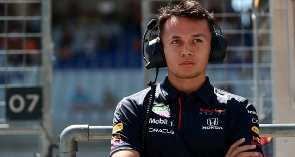Alexander Albon retrouve la F1 avec Williams