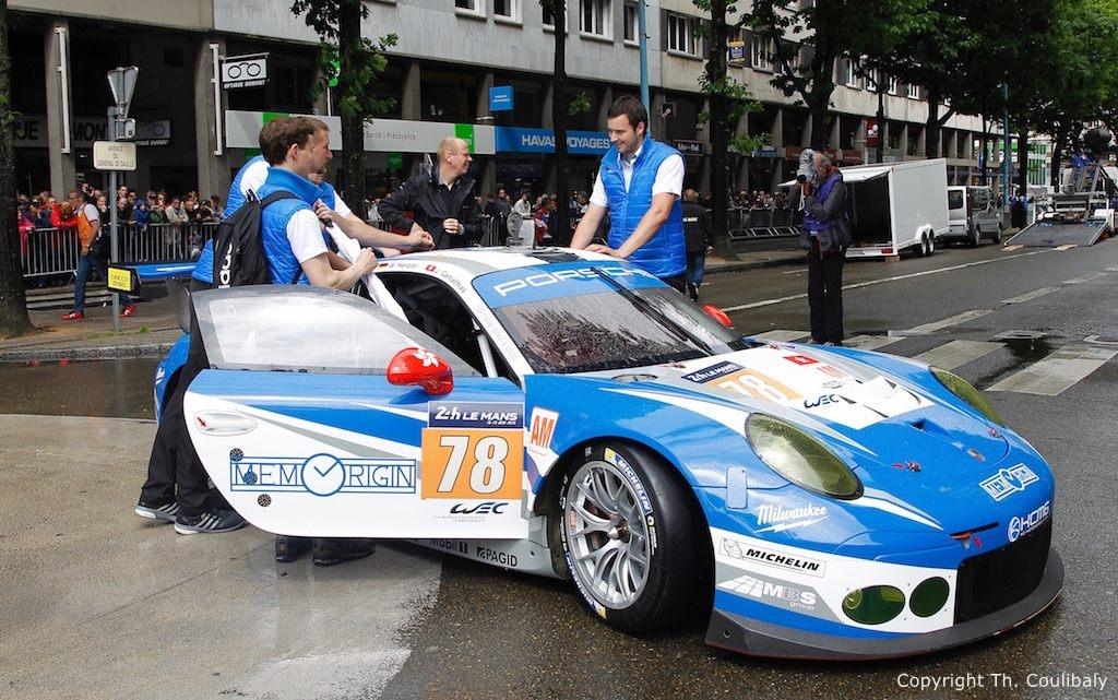 hd-24_heures_du_mans_2016_succs_populaire_du_traditionnel_pesage_malgr_la_pluie_1-2