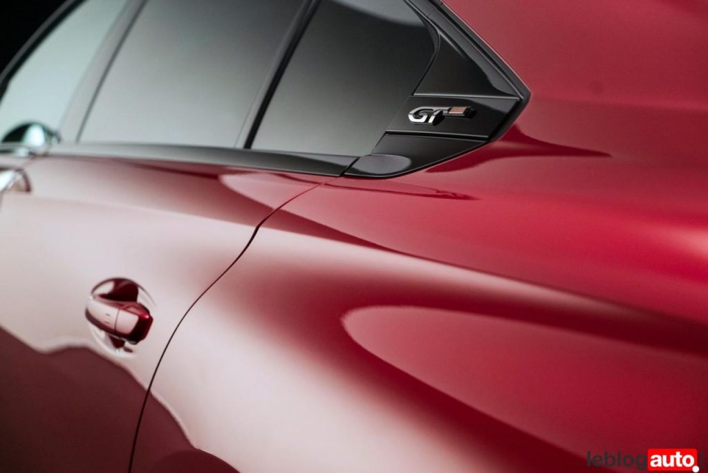 hd-a_la_dcouverte_de_la_nouvelle_peugeot_508_vido_2