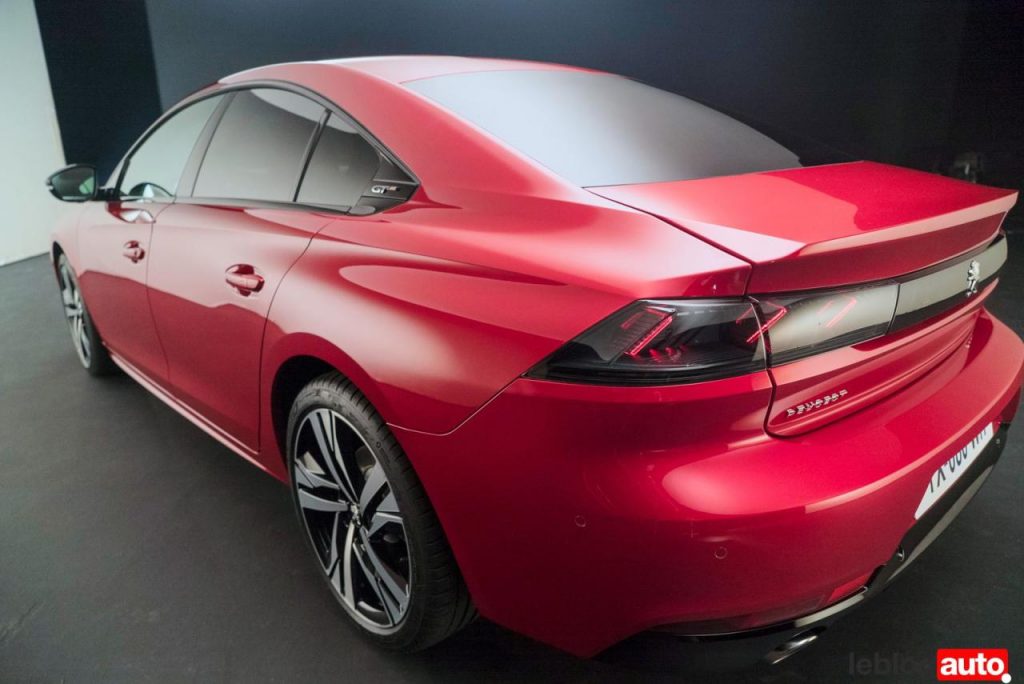 hd-a_la_dcouverte_de_la_nouvelle_peugeot_508_vido_2-2