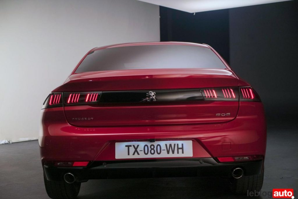 hd-a_la_dcouverte_de_la_nouvelle_peugeot_508_vido_2-3