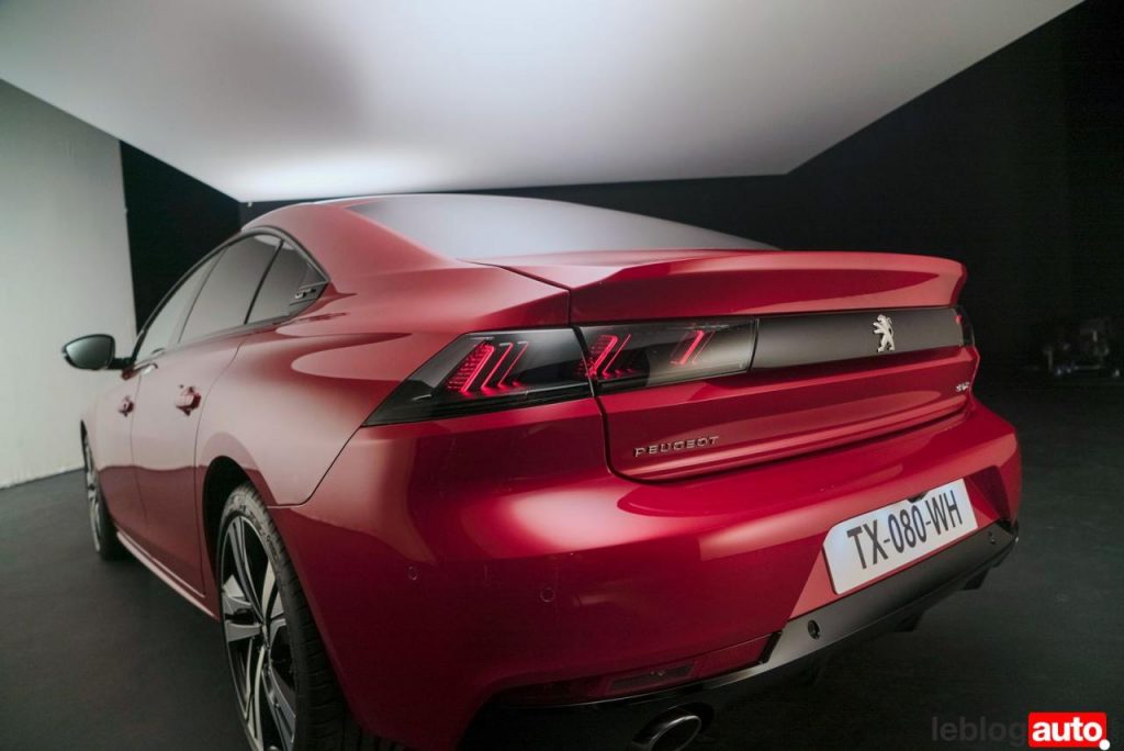 hd-a_la_dcouverte_de_la_nouvelle_peugeot_508_vido_2-6