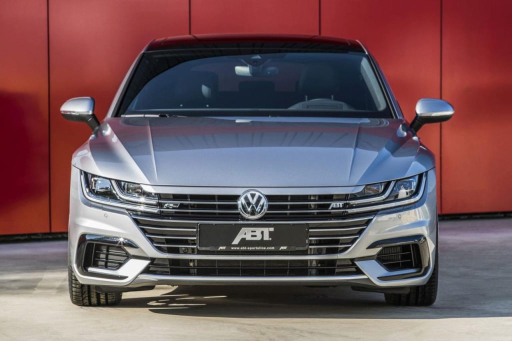 hd-abt_s_occupe_de_la_volkswagen_arteon_1-3