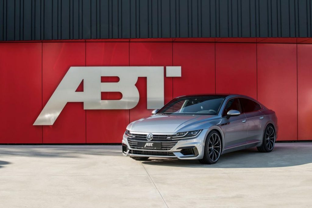 hd-abt_s_occupe_de_la_volkswagen_arteon_1-4