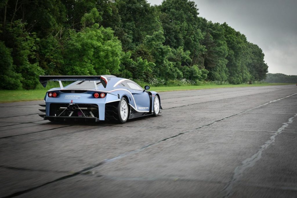 hd-arrinera_hussarya_gt_une_nouvelle_gt4_1-3