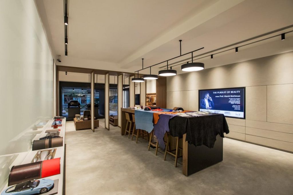 hd-aston_martin_ouvre_un_centre_de_design_en_chine_1-1