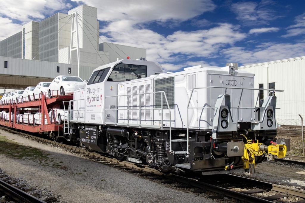 hd-audi_et_une_locomotive_hybride_rechargeable_1-1
