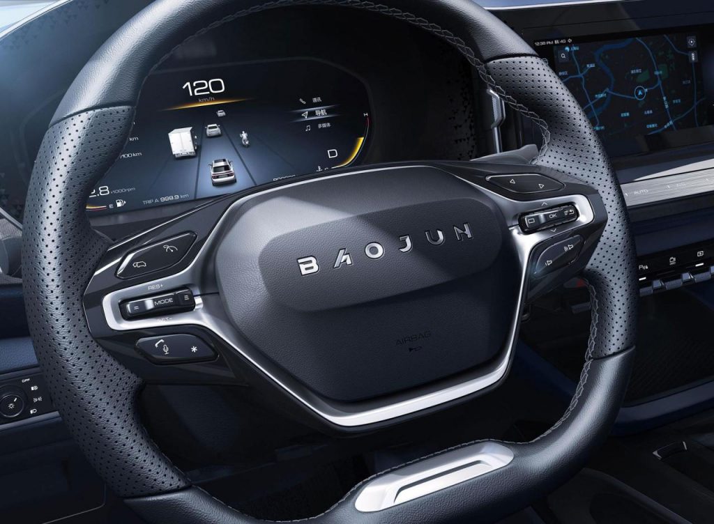 hd-baojun_rm_5_le_monospace_retente_sa_chance_en_chine_1-1