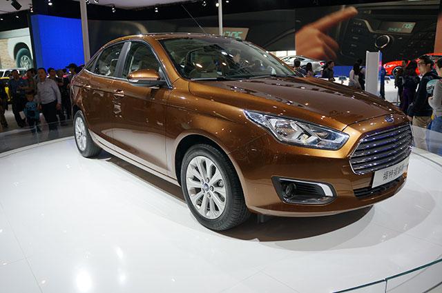 hd-beijing_2014_live_ford_escort_1-6
