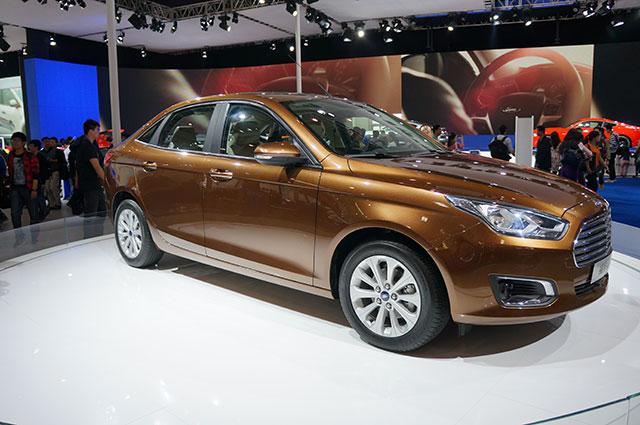 hd-beijing_2014_live_ford_escort_1-7
