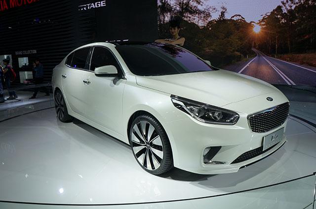 hd-beijing_2014_live_kia_k4_1-1