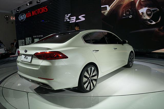 hd-beijing_2014_live_kia_k4_1-7
