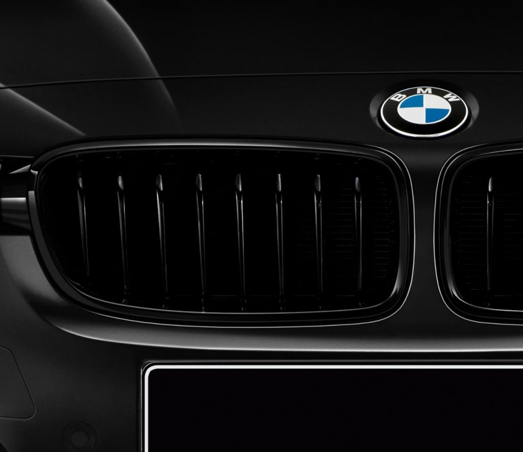 hd-bmw_serie_3_touring_style_edge_pour_le_japon_1-1