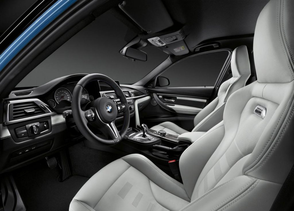 hd-bmw_srie_3_l_essentiel_est_dans_les_moteurs_3-3