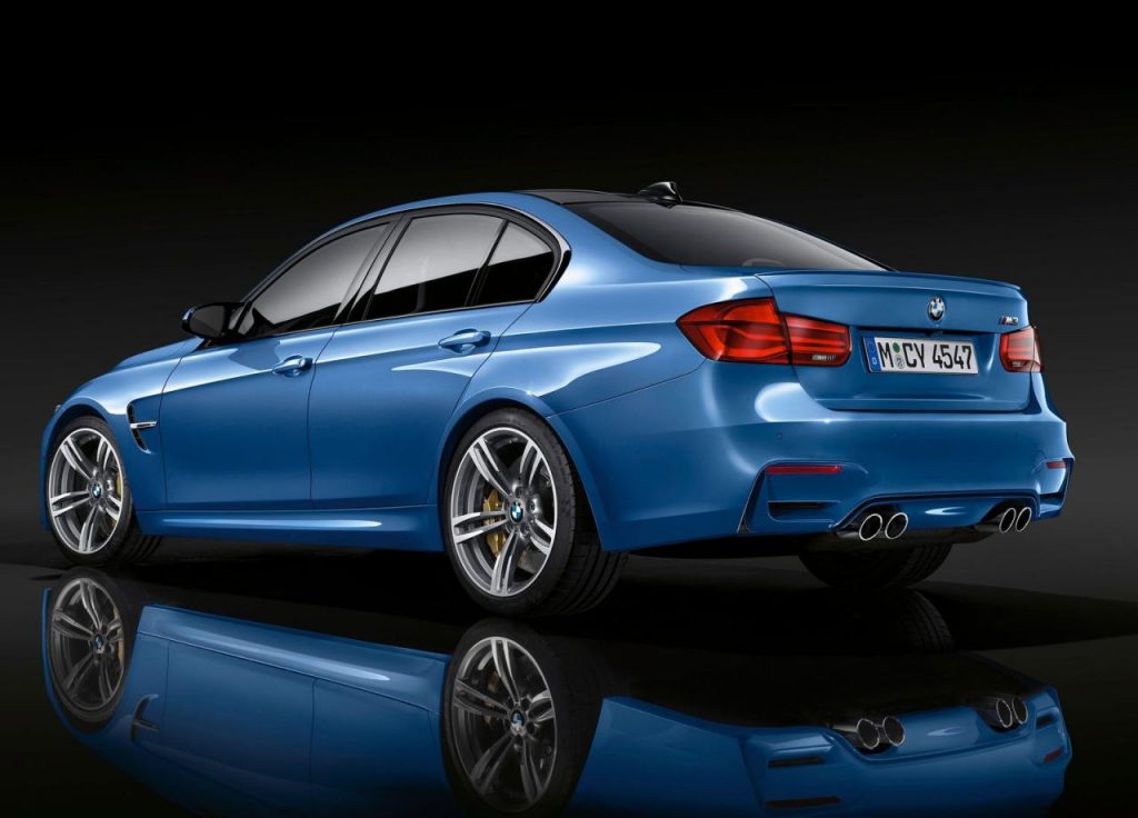 hd-bmw_srie_3_l_essentiel_est_dans_les_moteurs_3-6