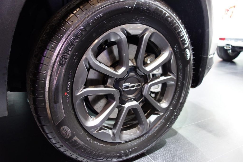 hd-bruxelles_2017_live_fiat_500x_1-2