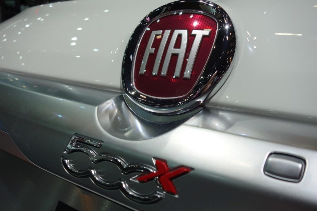 hd-bruxelles_2017_live_fiat_500x_1-6