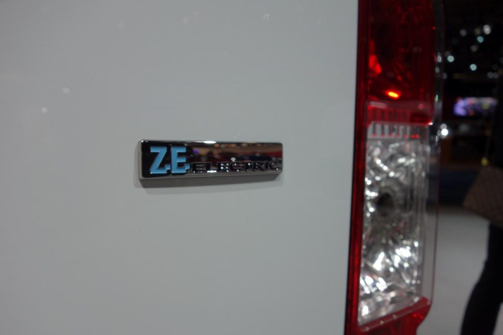 hd-bruxelles_2017_live_renault_master_ze_1-3