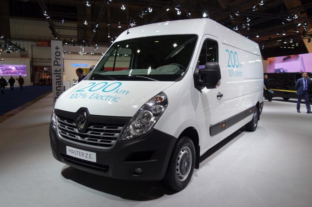 hd-bruxelles_2017_live_renault_master_ze_1-5