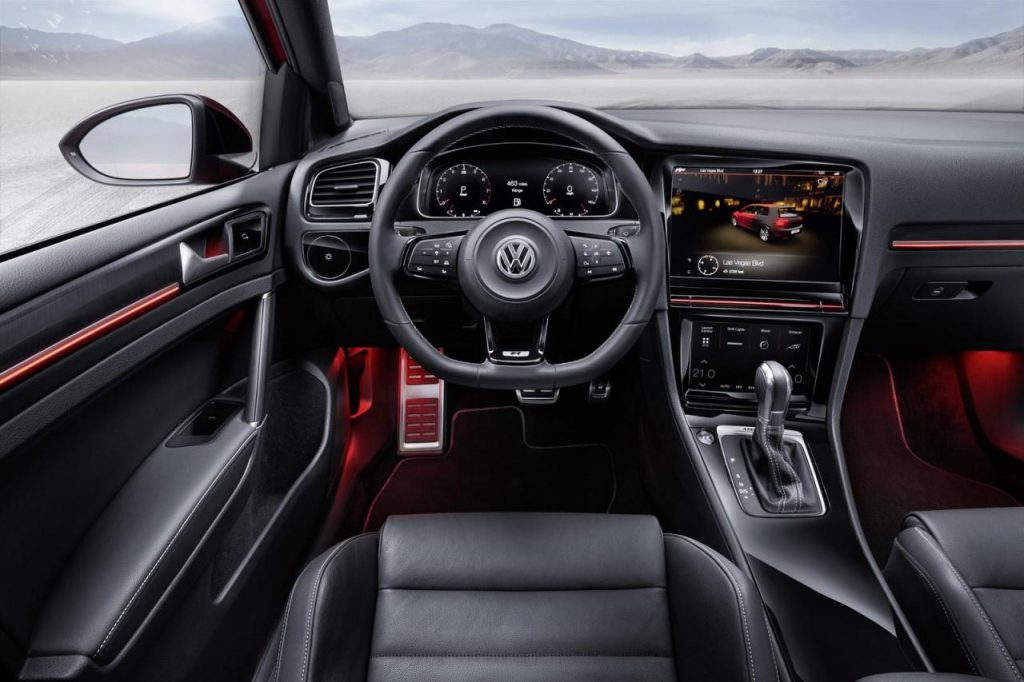 hd-ces_2015_volkswagen_golf_r_touch_concept_1-10