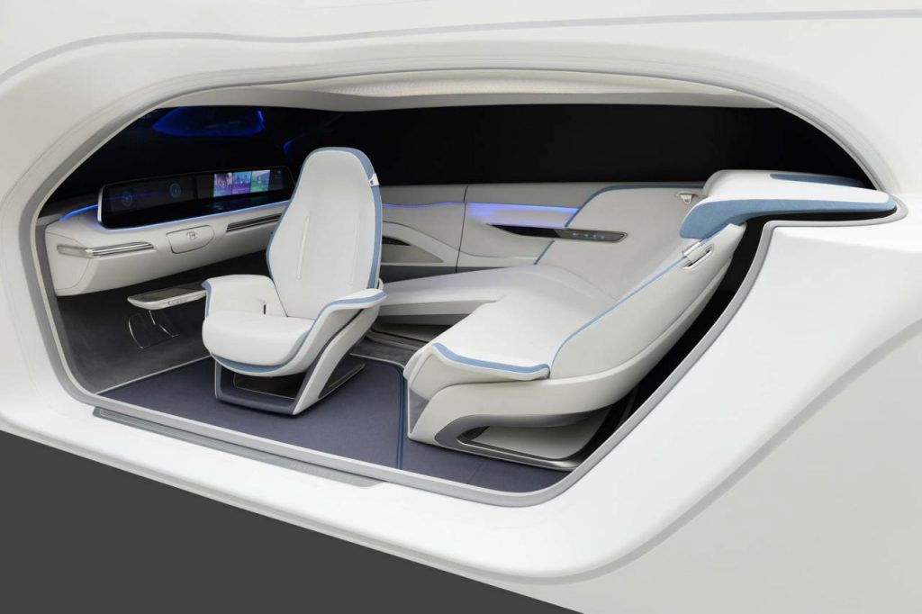 hd-ces_2017_hyundai_mobility_vision_et_healthcare_cockpit_1-3