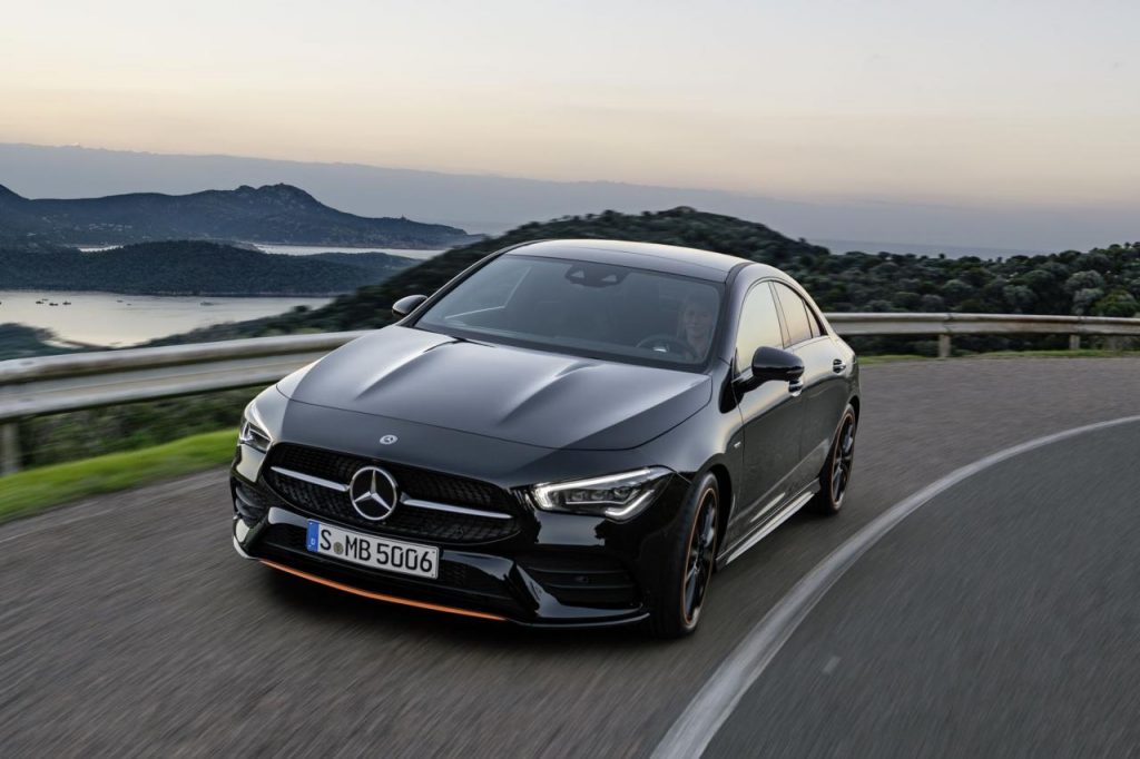 hd-ces_2019_mercedes_cla_coup_1-6