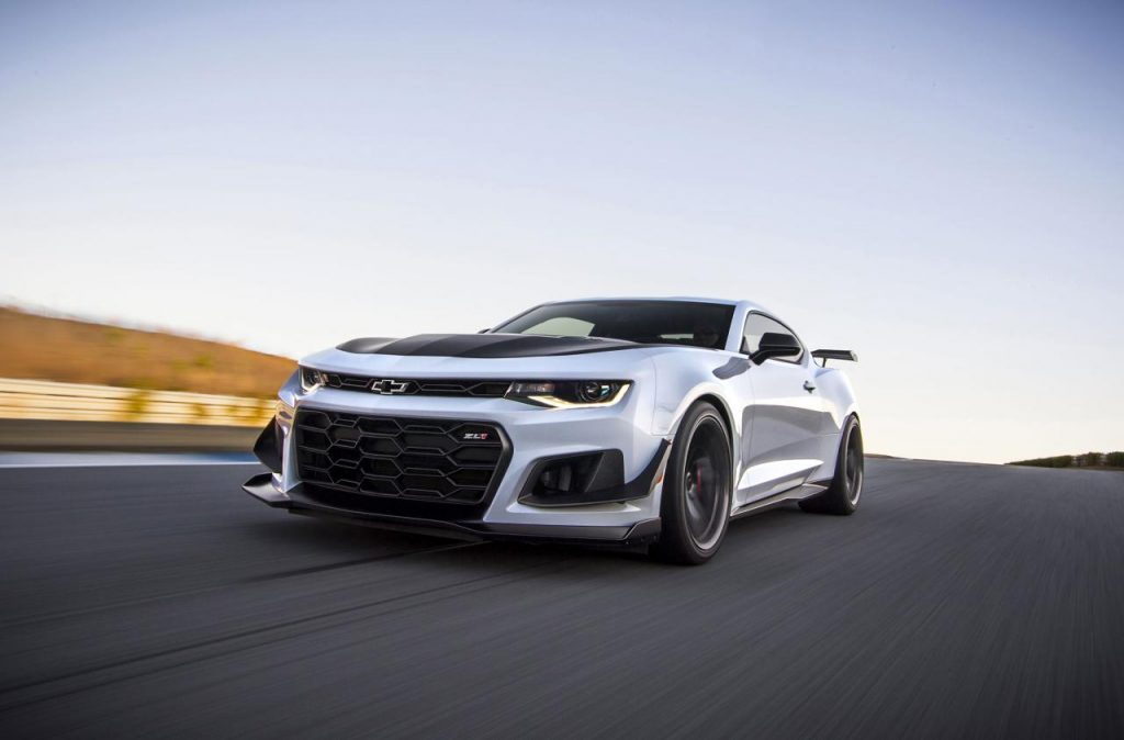 hd-chevrolet_camaro_zl1_1le_en_piste_1-6