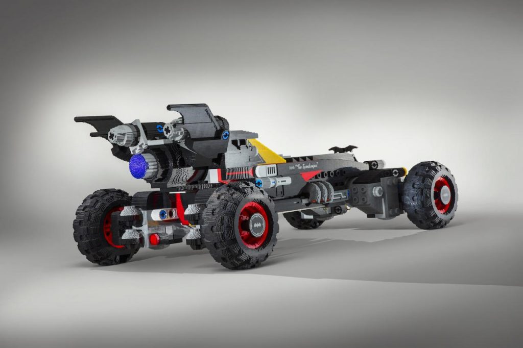 hd-chevrolet_lego_batmobile_detroit_1-2
