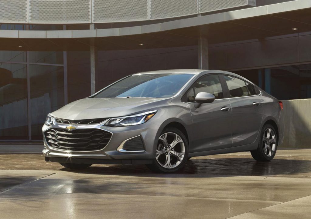 hd-chevrolet_met_jour_ses_berlines_spark_cruze_malibu_2-2