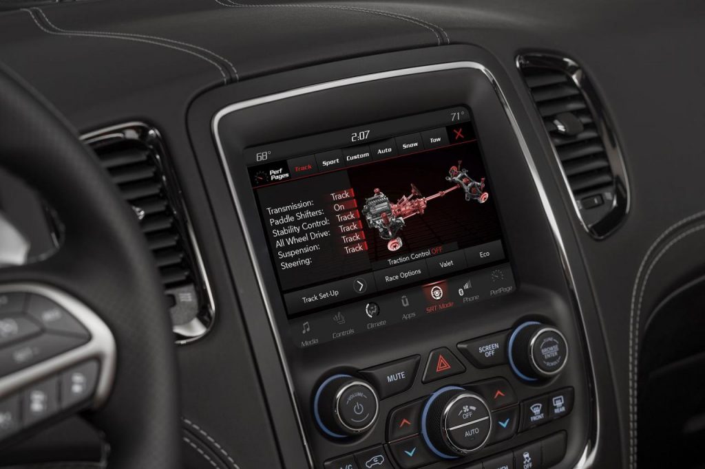 hd-chicago_2017_dodge_durango_srt_1-1