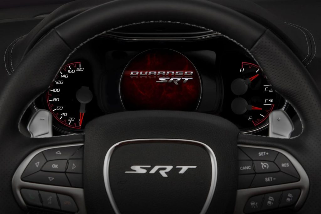 hd-chicago_2017_dodge_durango_srt_1-10