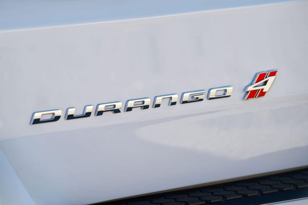 hd-chicago_2017_dodge_durango_srt_1-20