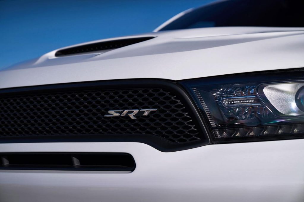 hd-chicago_2017_dodge_durango_srt_1-23