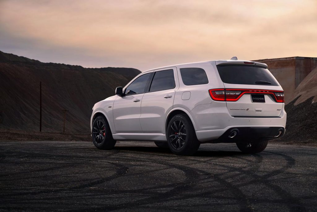 hd-chicago_2017_dodge_durango_srt_1-42