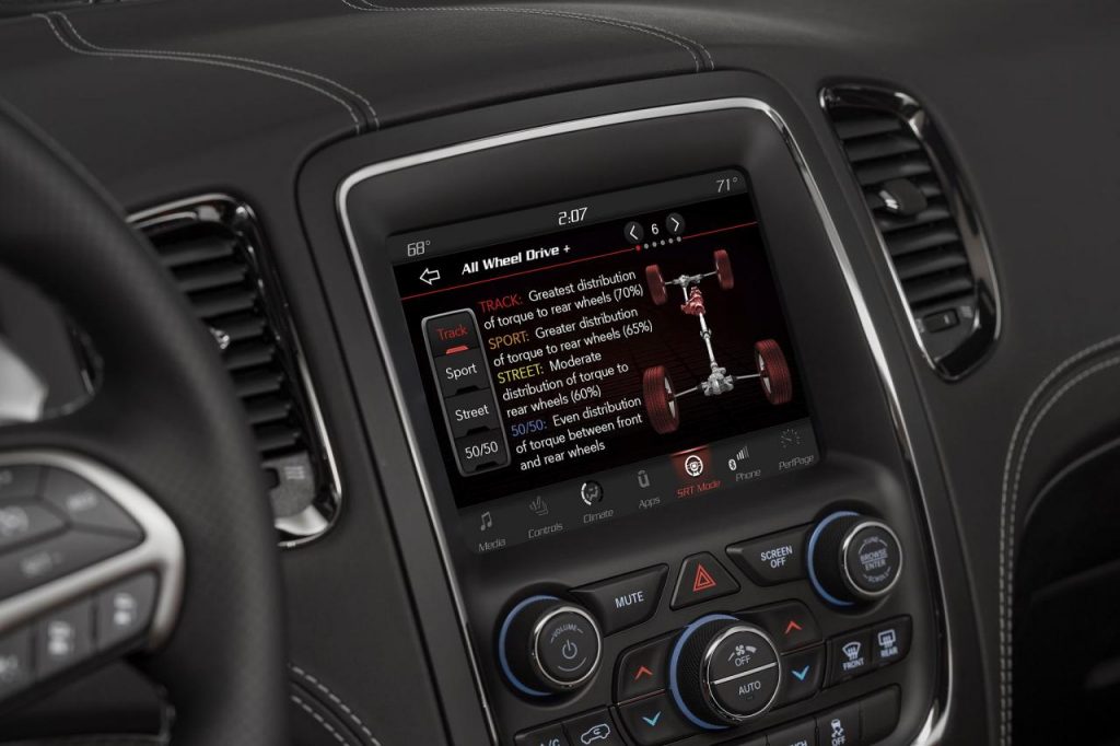 hd-chicago_2017_dodge_durango_srt_1-5