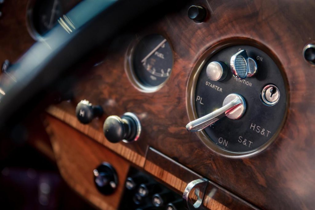 hd-d_une_bentley_continental_une_autre_1