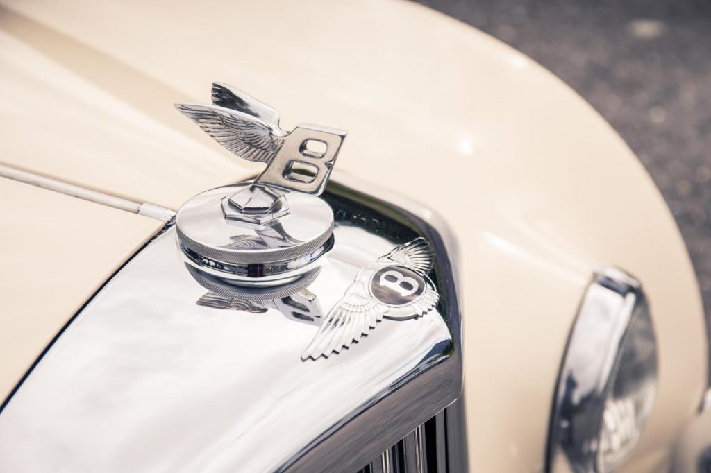hd-d_une_bentley_continental_une_autre_1-5
