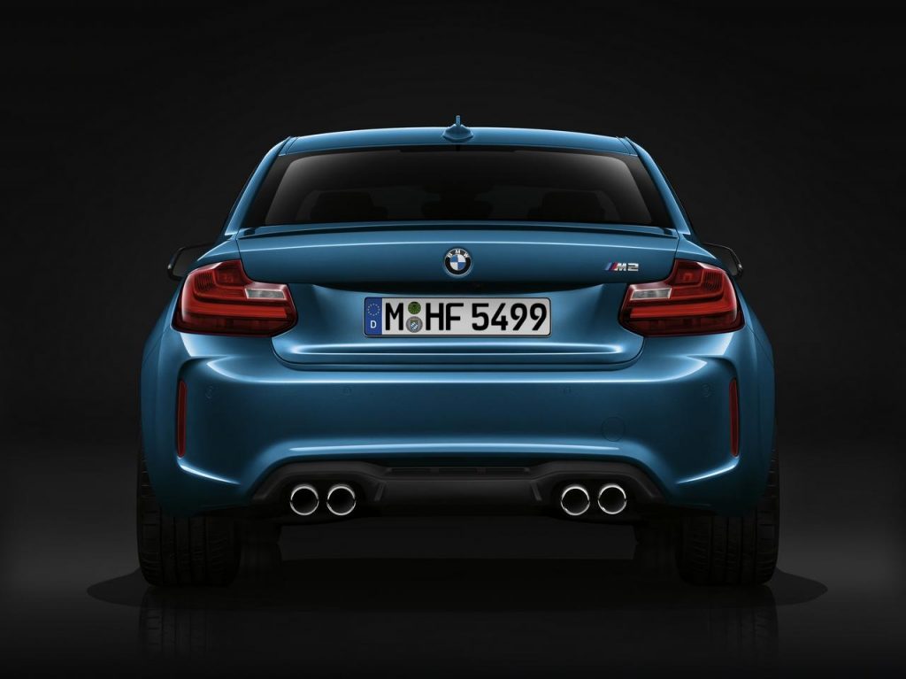 hd-detroit_2016_bmw_m2_1-14