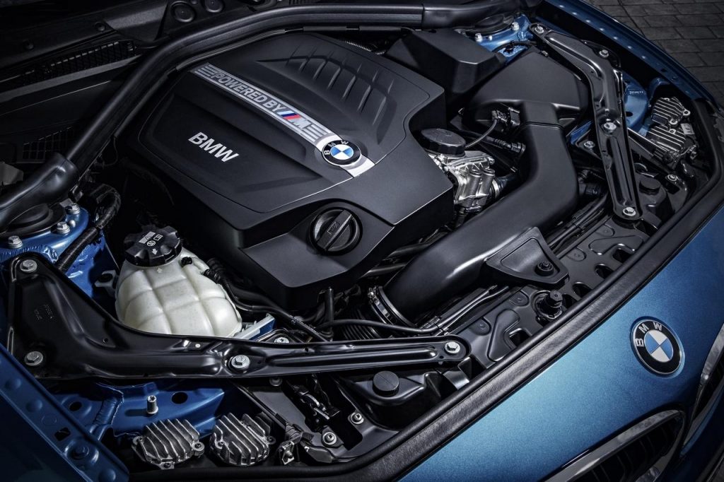 hd-detroit_2016_bmw_m2_1-21