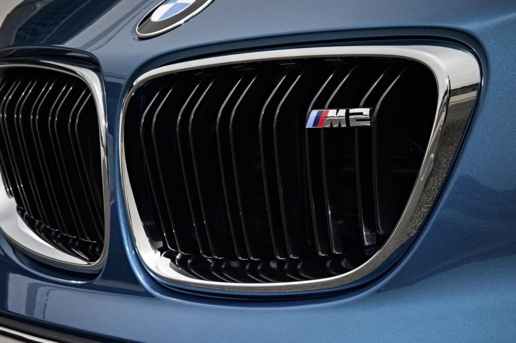 hd-detroit_2016_bmw_m2_1-40